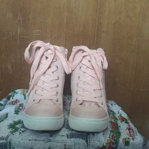 New Famous Footwear Wedge Booties